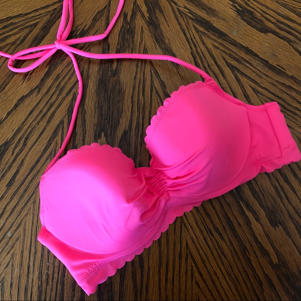 Victoria secret swim suit too 34B